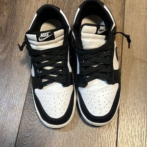 Nike Panda Dunks